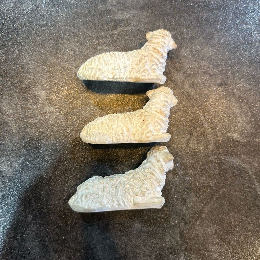 Chalkware White / Off-White 3 Miniature Sheep - Picture 5 of 8
